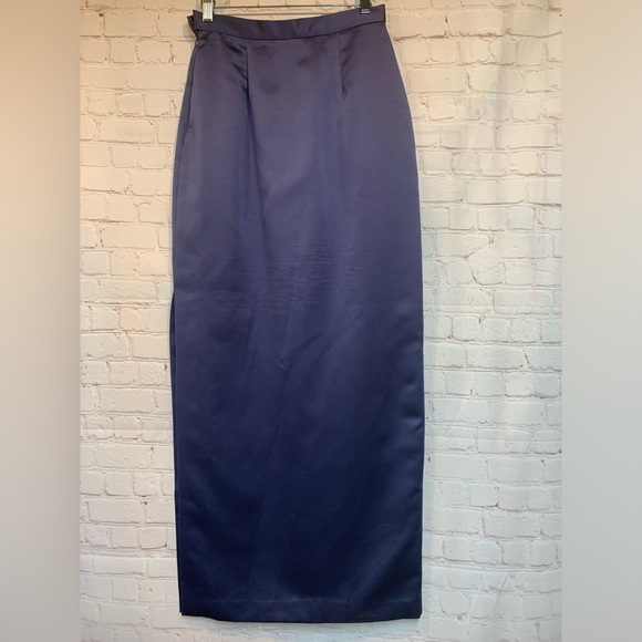 VIE Victoria Royal Navy Sateen Maxi Straight Skirt Size 6 USA - Picture 5 of 5